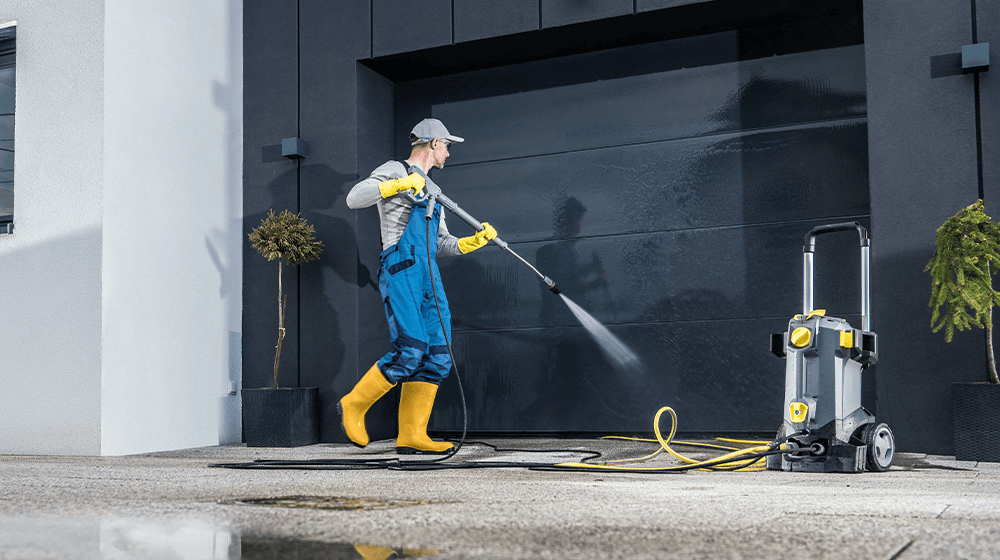 Expert Commercial Pressure Washing Service Guide
